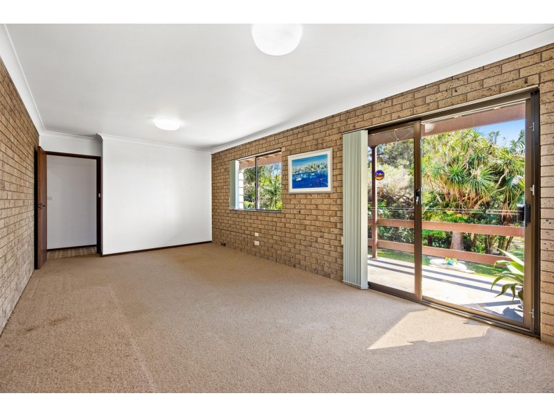 5 Lakeside Drive, Kianga NSW 2546