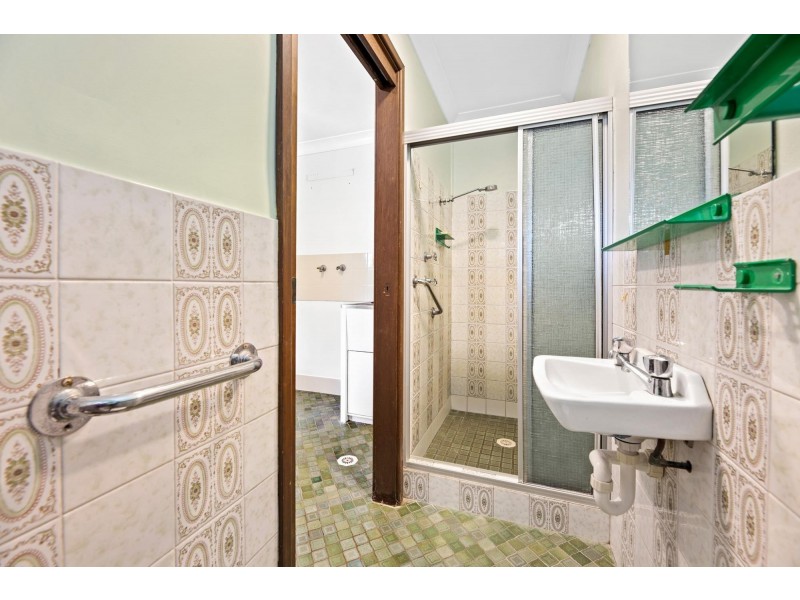 5 Lakeside Drive, Kianga NSW 2546