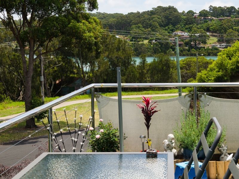 12/4-6 Princes Highway, Narooma NSW 2546