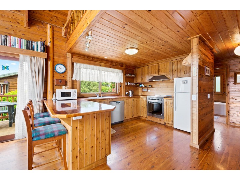 4B Guboo Place, Bermagui NSW 2546