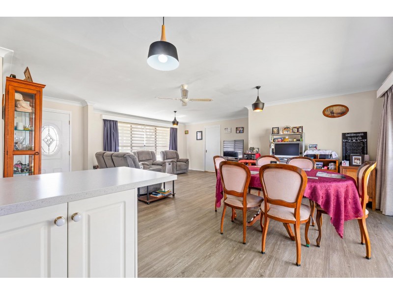 12 Myuna st, Dalmeny NSW 2546