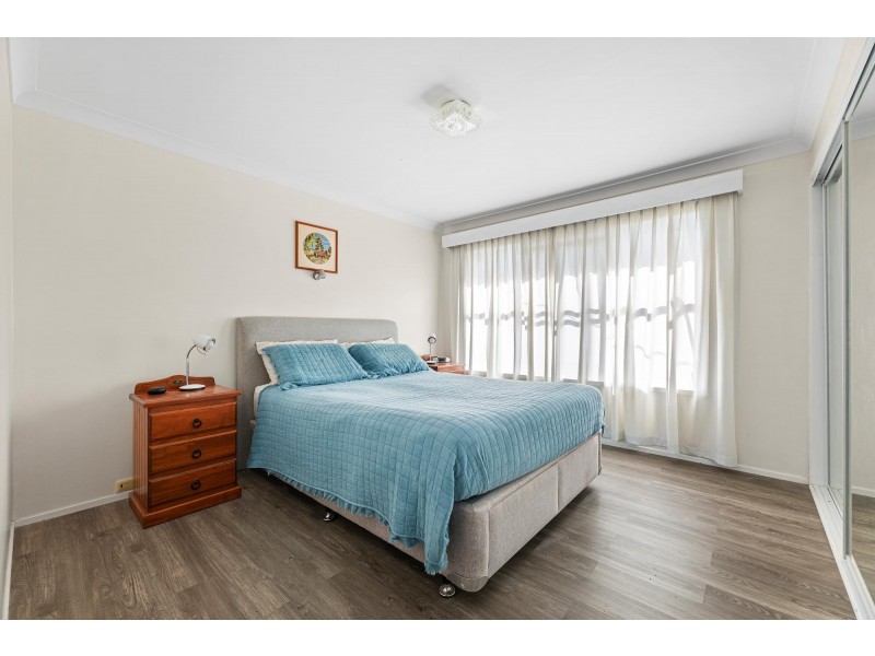 12 Myuna st, Dalmeny NSW 2546