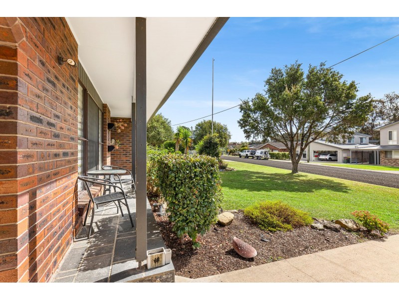 12 Myuna st, Dalmeny NSW 2546