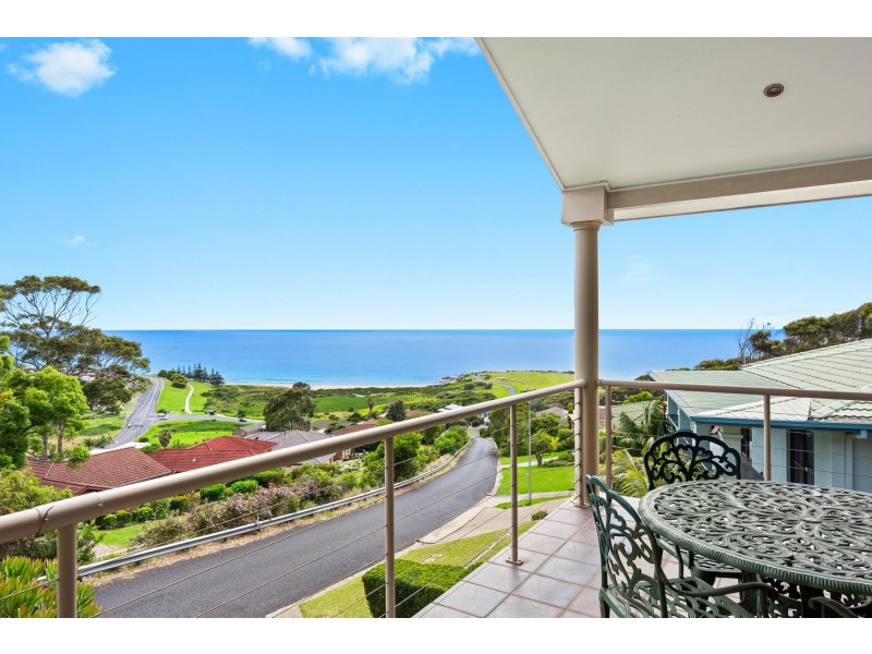 38 Warbler Crescent, North Narooma NSW 2546