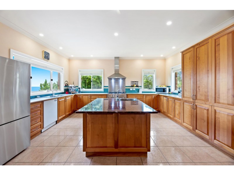 38 Warbler Crescent, North Narooma NSW 2546