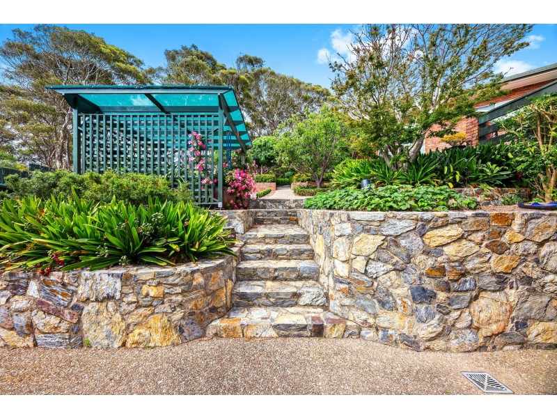 38 Warbler Crescent, North Narooma NSW 2546