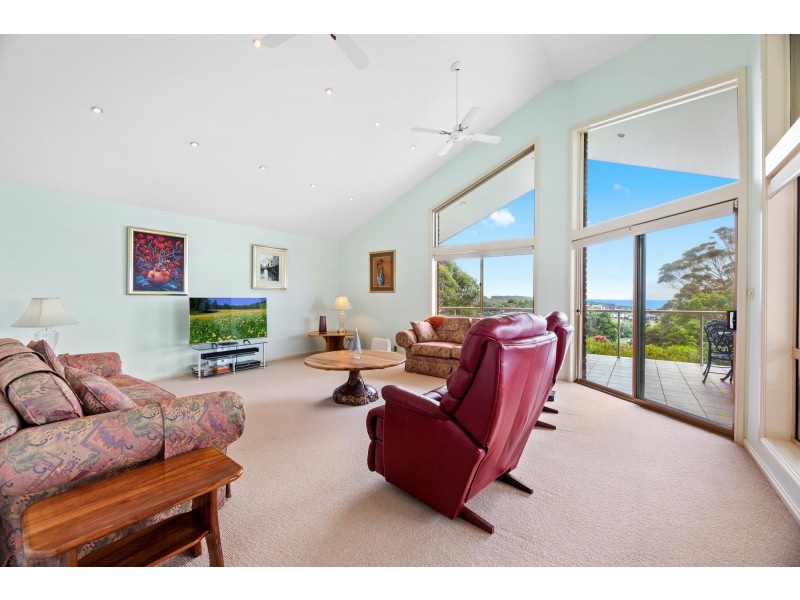 38 Warbler Crescent, North Narooma NSW 2546