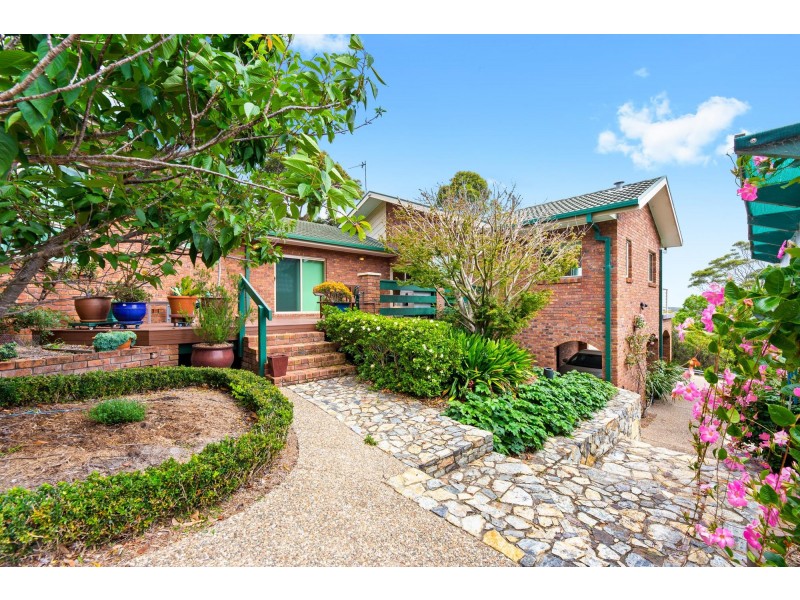 38 Warbler Crescent, North Narooma NSW 2546