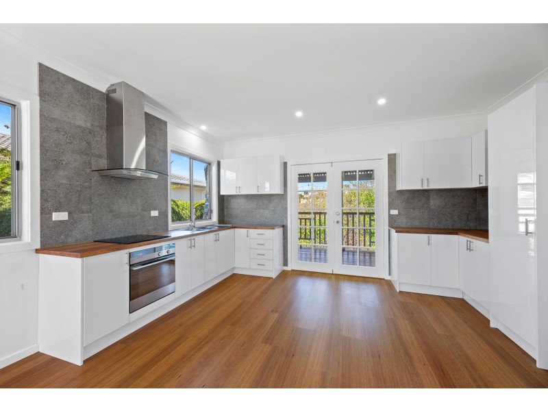 8 Ernest Street, Dalmeny NSW 2546