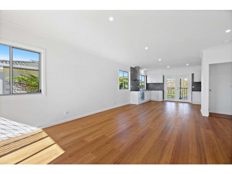 8 Ernest Street, Dalmeny NSW 2546