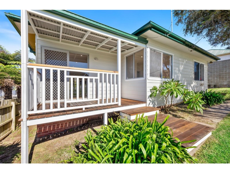 8 Ernest Street, Dalmeny NSW 2546