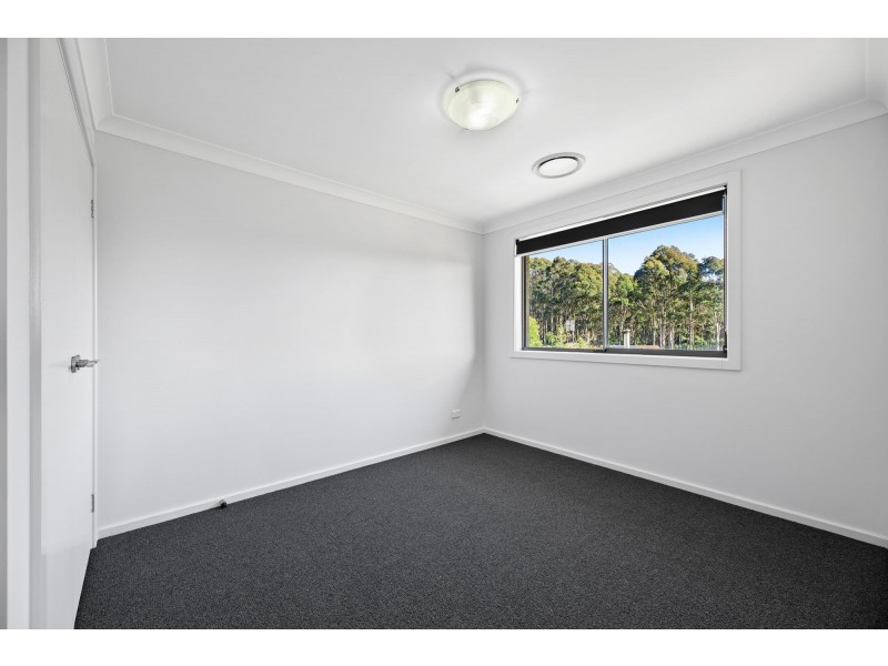 8 Dulip Close, Dalmeny NSW 2546