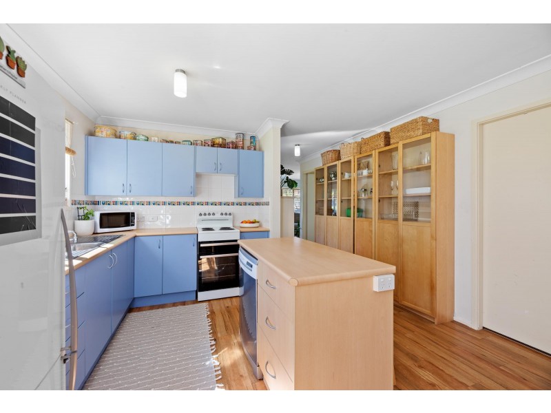 25 Goolara Avenue, Dalmeny NSW 2546