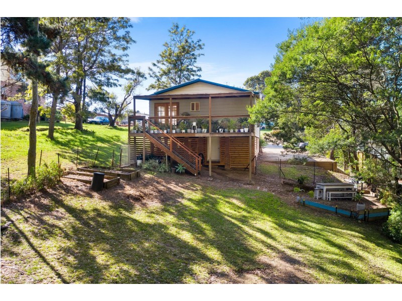 25 Goolara Avenue, Dalmeny NSW 2546