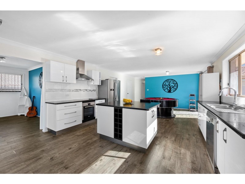 105 Dalmeny Drive, Kianga NSW 2546