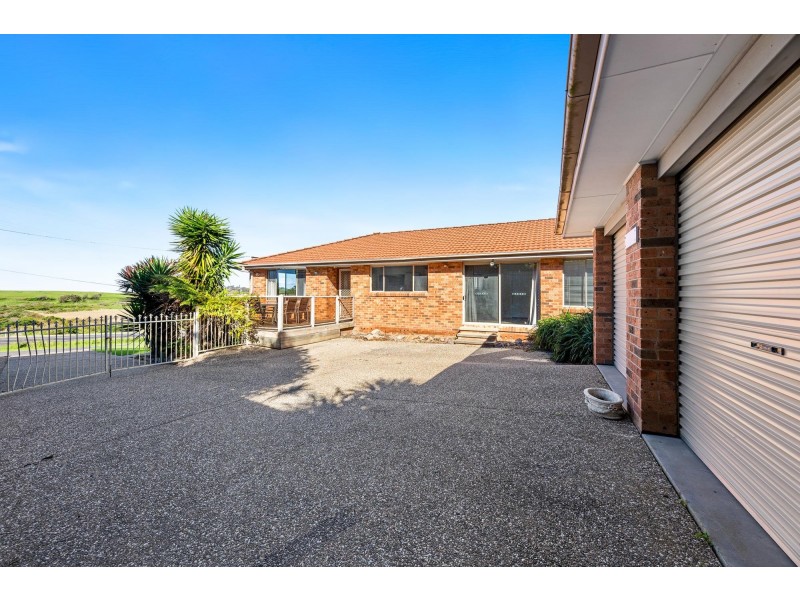 105 Dalmeny Drive, Kianga NSW 2546