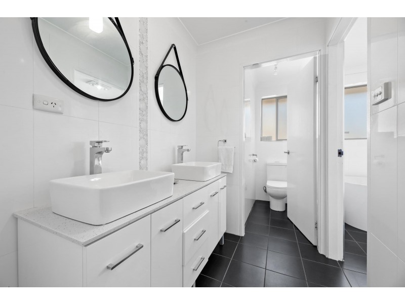 105 Dalmeny Drive, Kianga NSW 2546