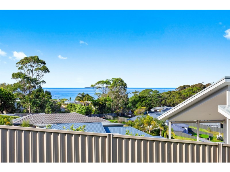 25 Yabbarra Drive, Dalmeny NSW 2546