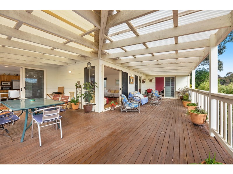 9 Creighton Parade, North Narooma NSW 2546