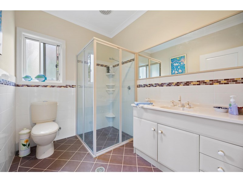 9 Creighton Parade, North Narooma NSW 2546