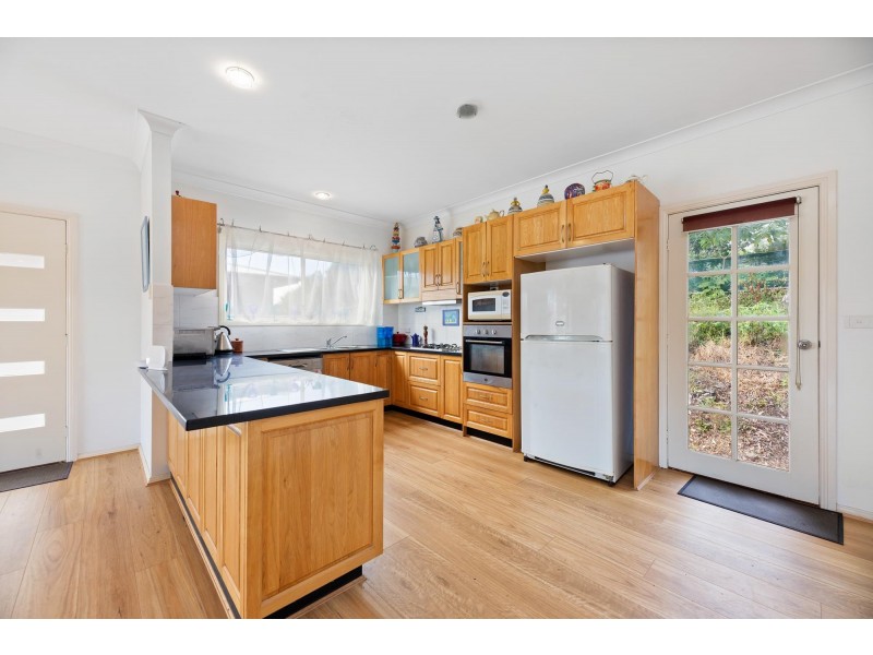 9 Creighton Parade, North Narooma NSW 2546