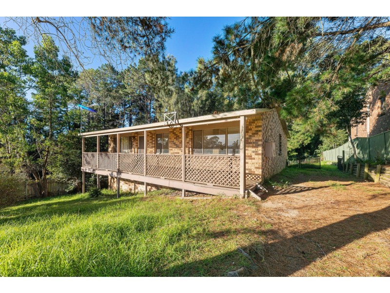 6 Thomson Parade, Dalmeny NSW 2546