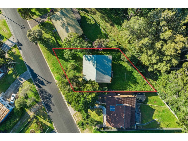 6 Thomson Parade, Dalmeny NSW 2546