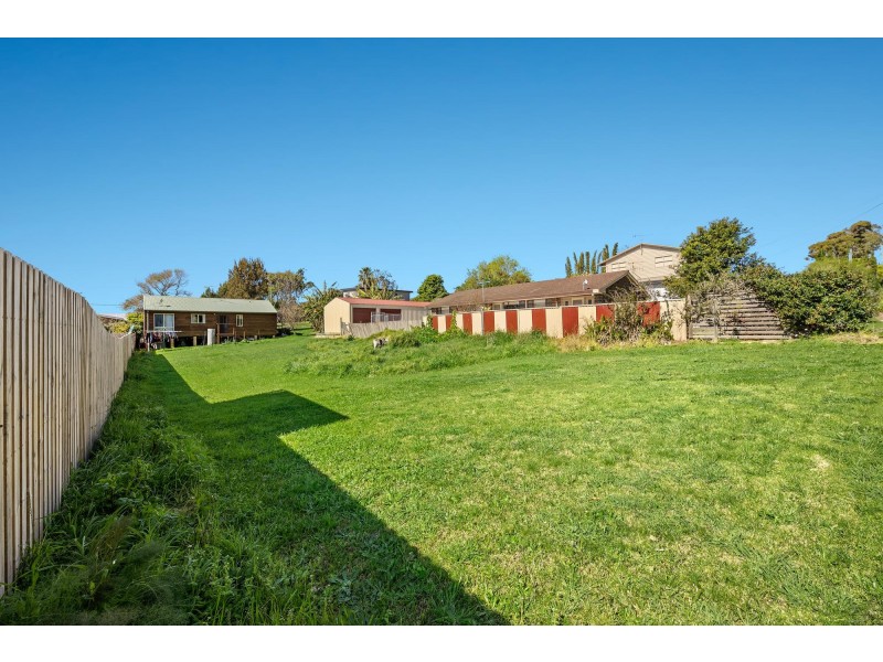 7 Wallaga Lake Road, Wallaga Lake Heights NSW 2546