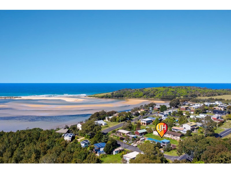 7 Wallaga Lake Road, Wallaga Lake Heights NSW 2546