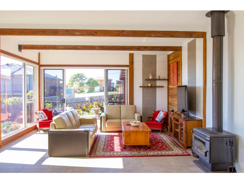 6 Sunset Boulevard, Kianga NSW 2546