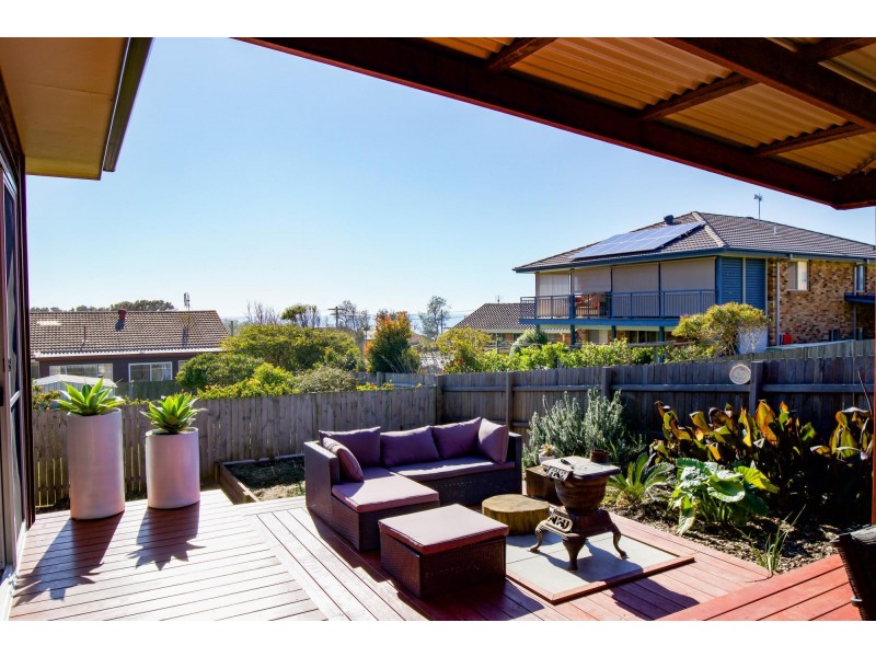 6 Sunset Boulevard, Kianga NSW 2546