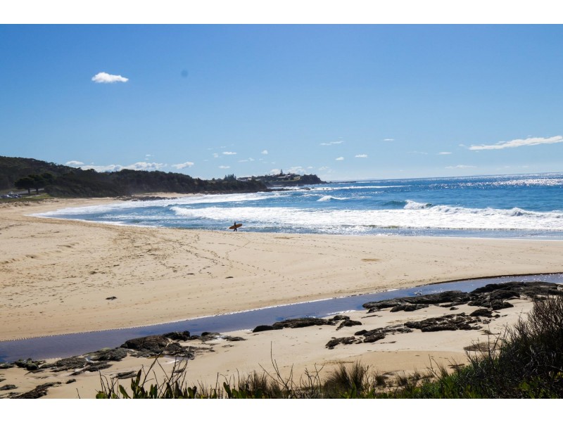 6 Sunset Boulevard, Kianga NSW 2546