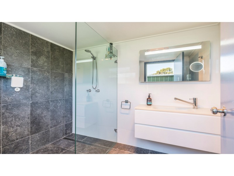 33 McMillan Crescent, Dalmeny NSW 2546