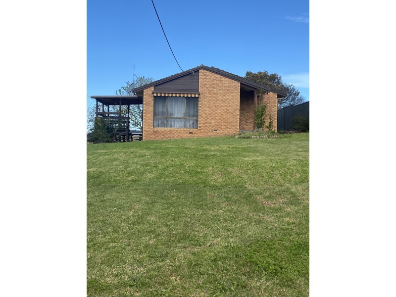 7 Bega Street, Cobargo NSW 2550