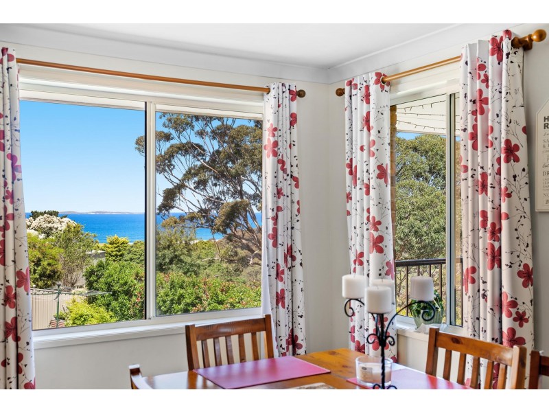 20 Dawn Parade, Kianga NSW 2546