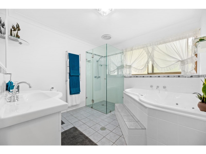 17 Coastal Court, Dalmeny NSW 2546