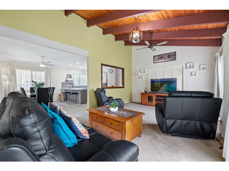 17 Coastal Court, Dalmeny NSW 2546