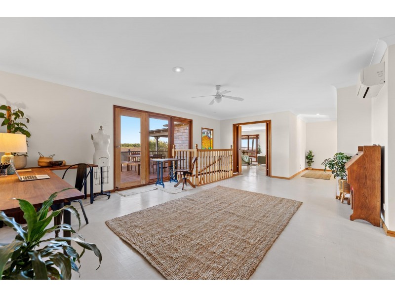 9 Dulling Street, Dalmeny NSW 2546