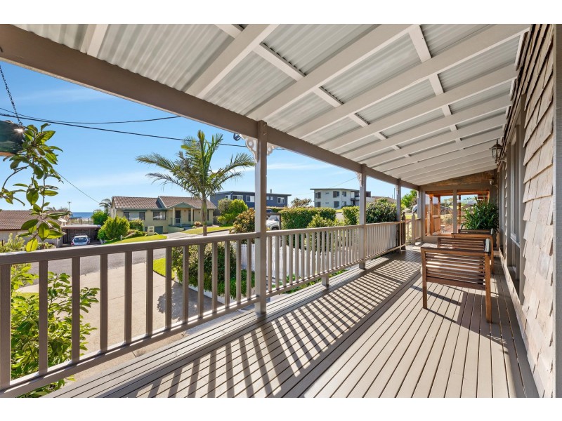 9 Dulling Street, Dalmeny NSW 2546