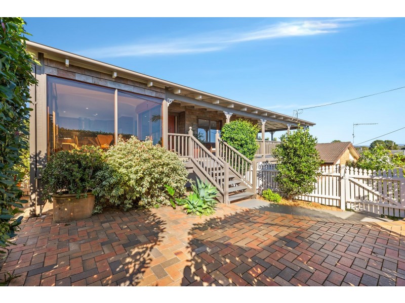 9 Dulling Street, Dalmeny NSW 2546