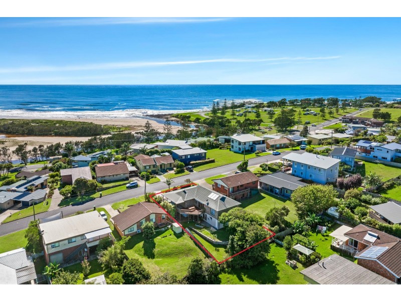 9 Dulling Street, Dalmeny NSW 2546