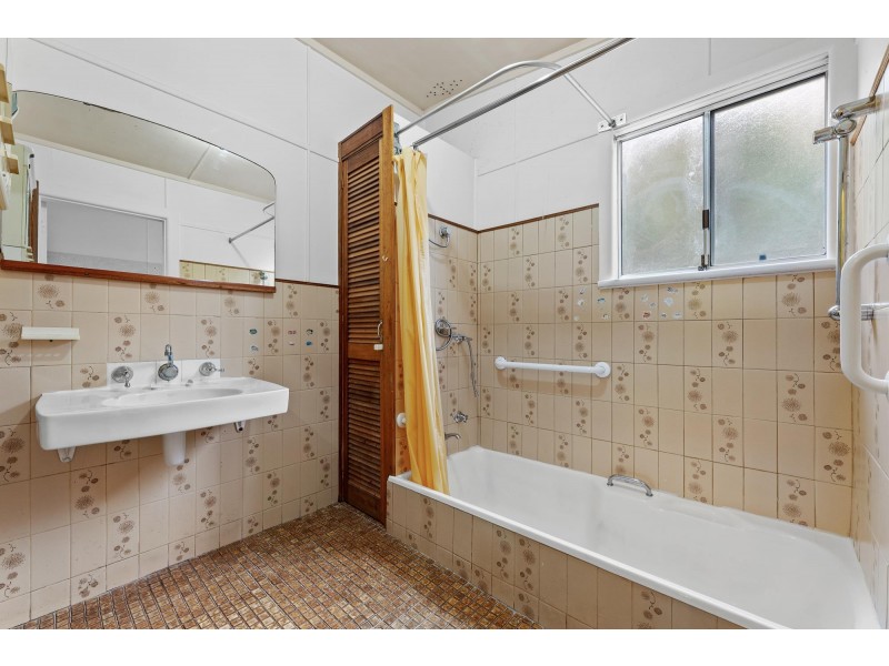 19 Cresswick Parade, Dalmeny NSW 2546