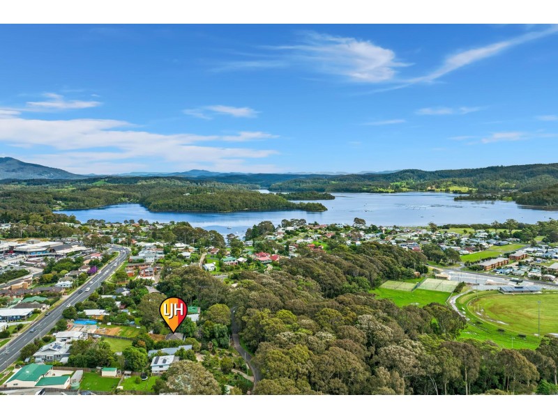 27 Barker Parade, Narooma NSW 2546