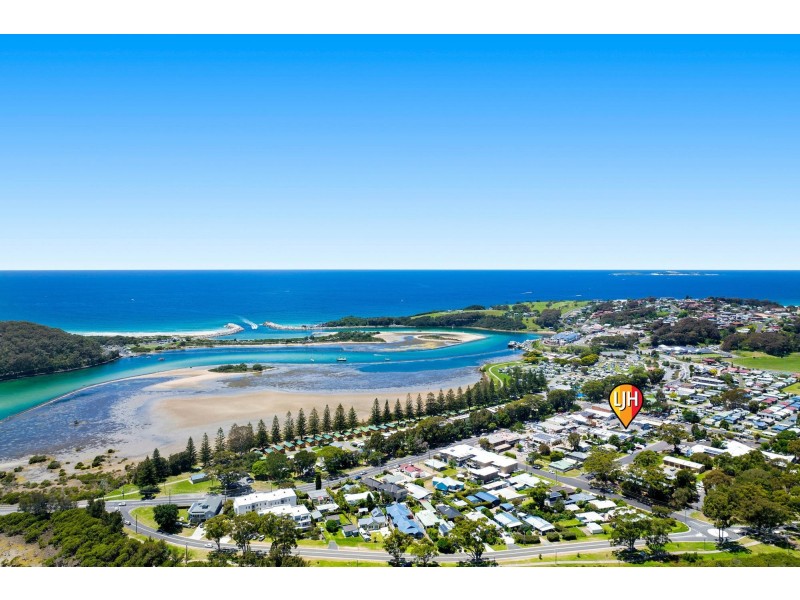 17 Graham Street, Narooma NSW 2546