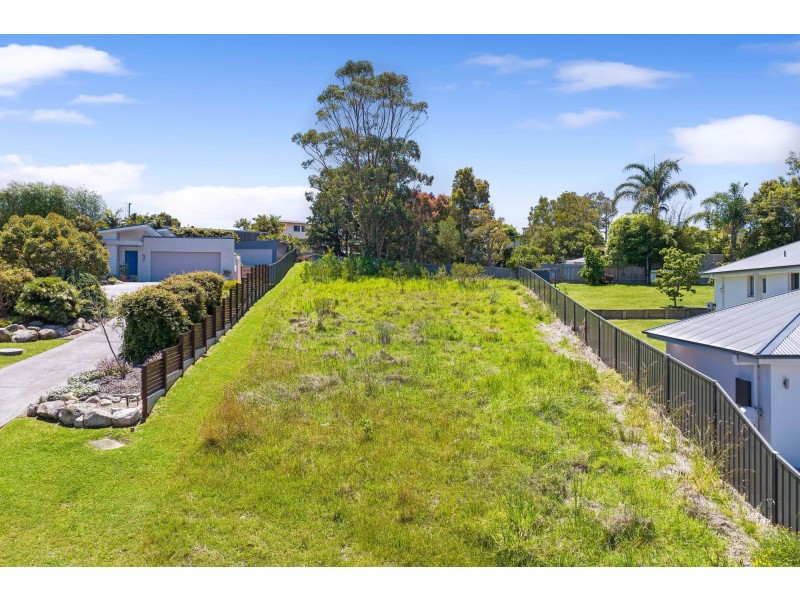 11 Yabbarra Drive, Dalmeny NSW 2546