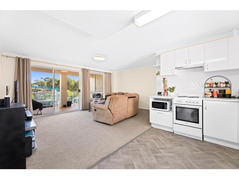 1/5 Angle Street, Narooma NSW 2546