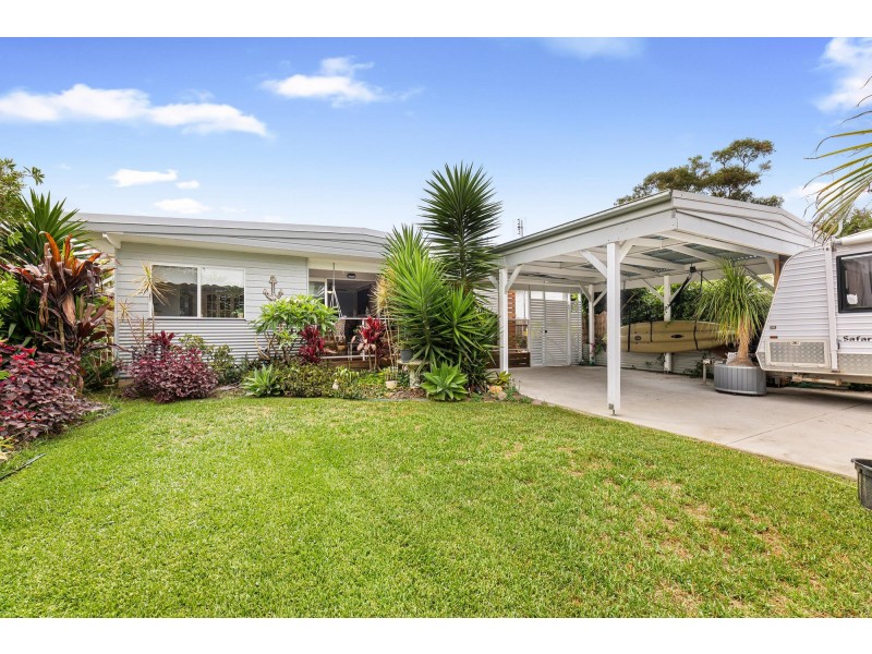 9 Riverside Drive, Narooma NSW 2546