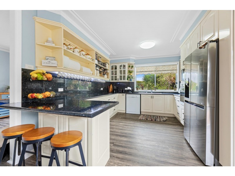 9 Riverside Drive, Narooma NSW 2546