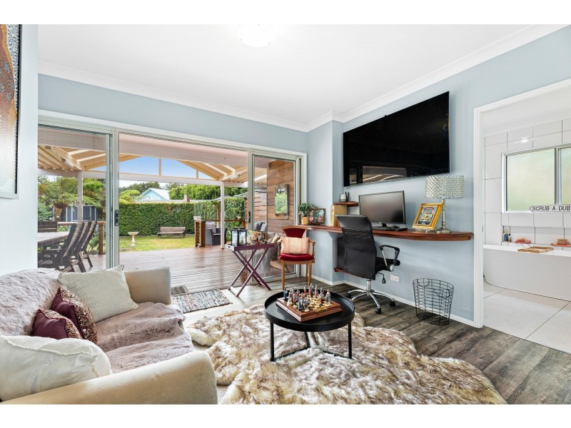9 Riverside Drive, Narooma NSW 2546