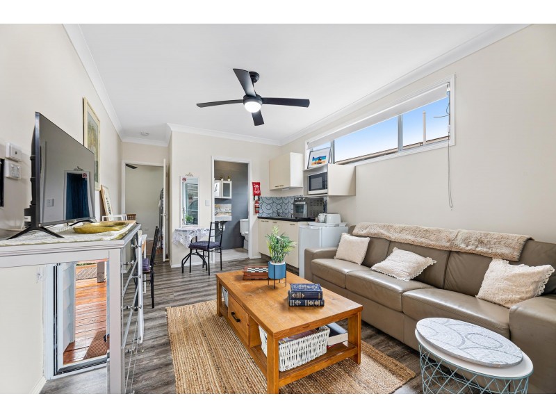 9 Riverside Drive, Narooma NSW 2546